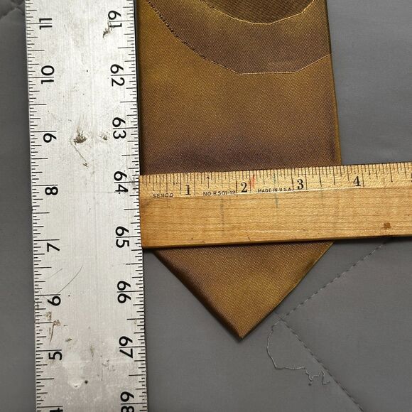 Versace XL Gold Silk Tie Abstract Swirl Medusa Logo Made In Italy  67"L x 3.75"W - Picture 15 of 16